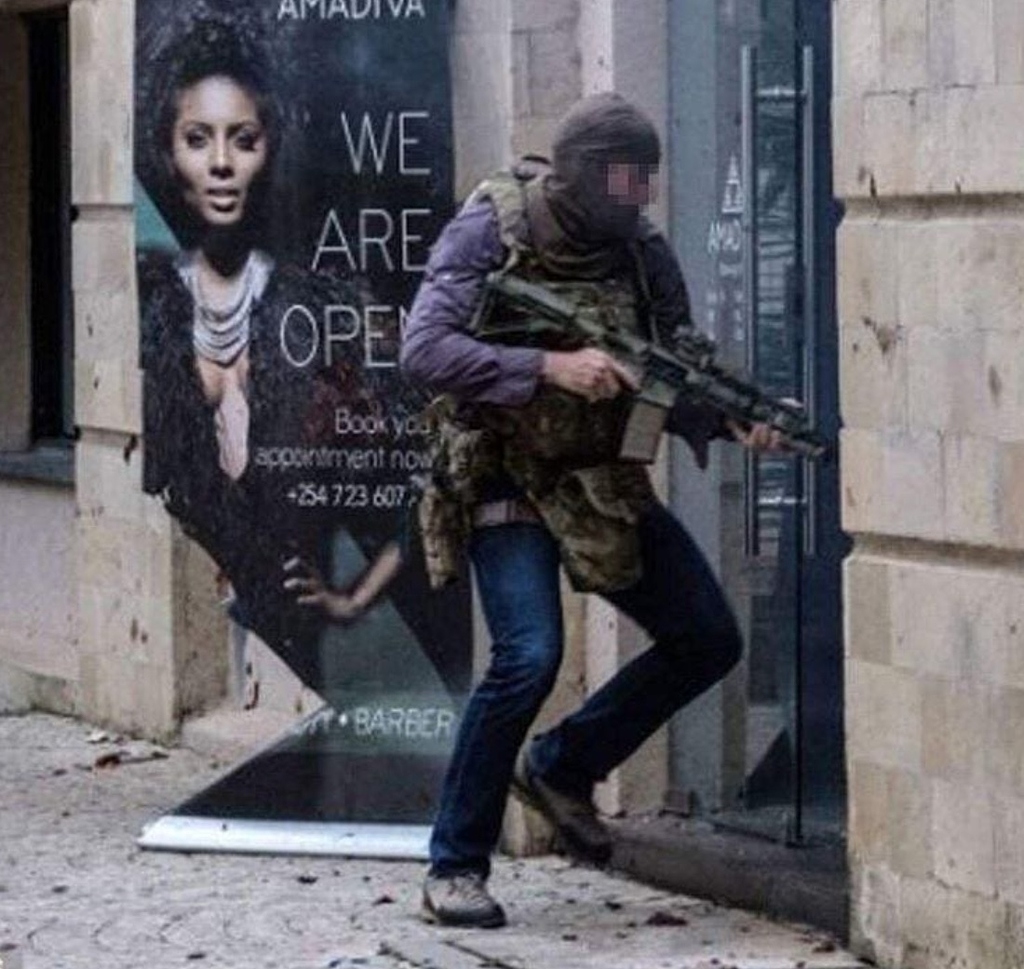 Christian Craighead entering the Nairobi hotel complex in 2019