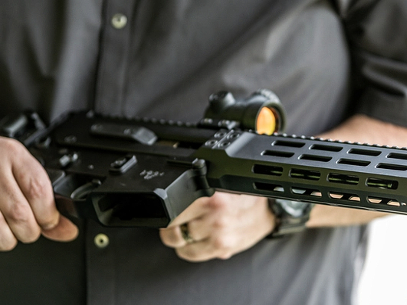 DRD Tactical Sub-6 is a hybrid AR-15/AK-47 rifle